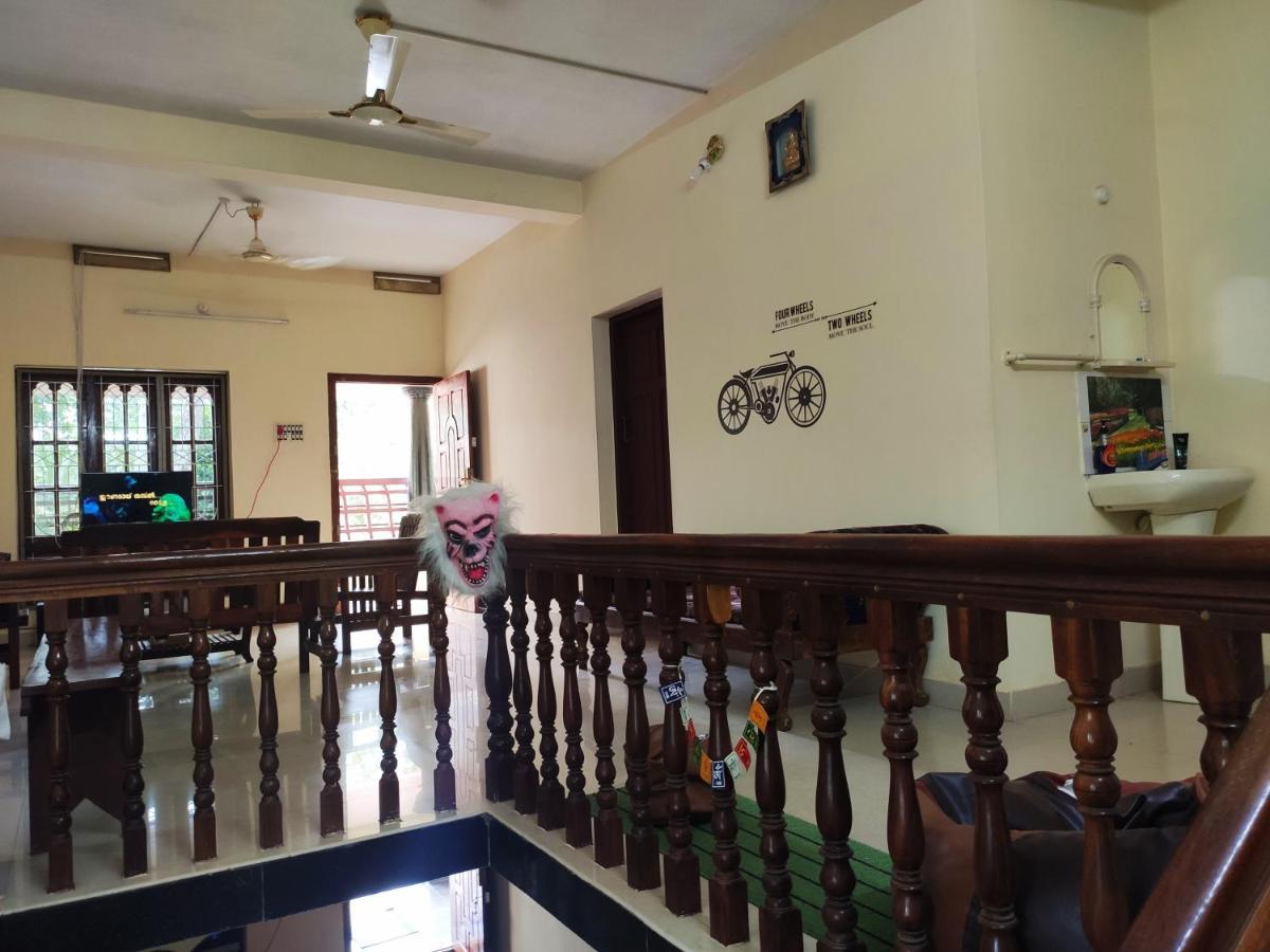 Happy Buddha Homestay Varkala Bagian luar foto