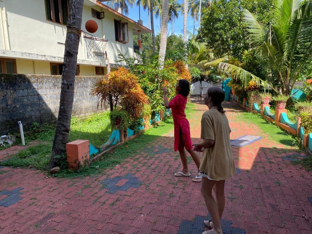 Happy Buddha Homestay Varkala Bagian luar foto