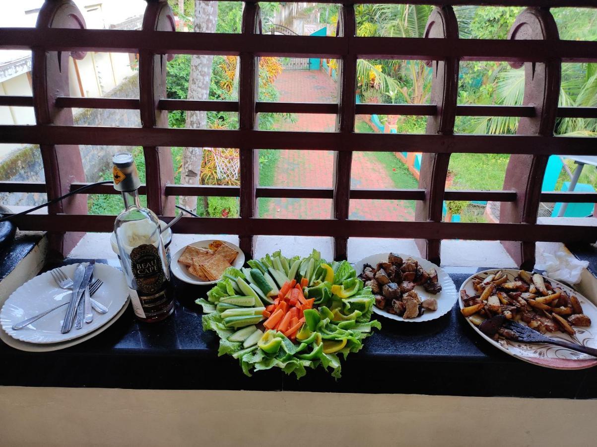 Happy Buddha Homestay Varkala Bagian luar foto