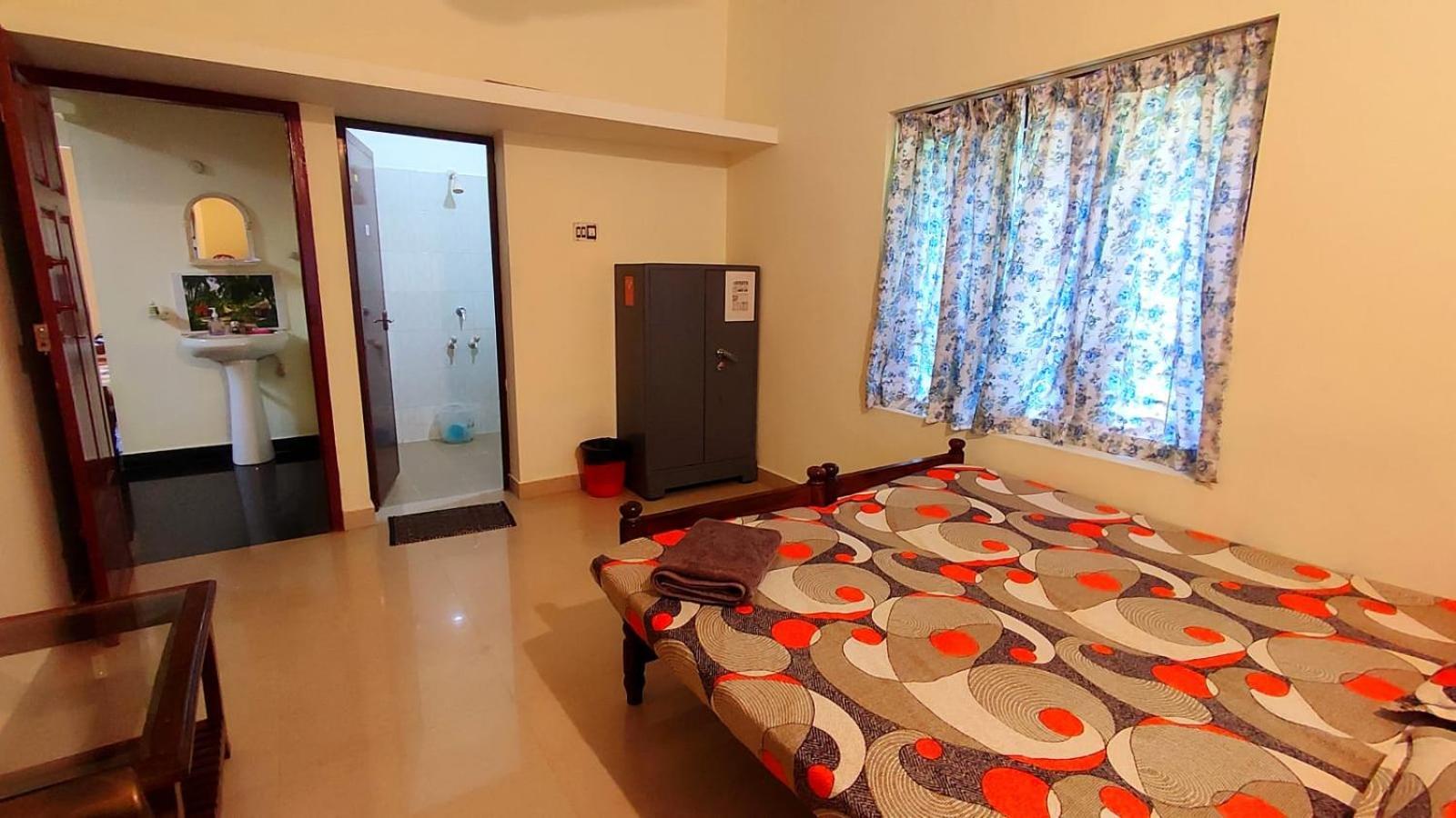 Happy Buddha Homestay Varkala Bagian luar foto