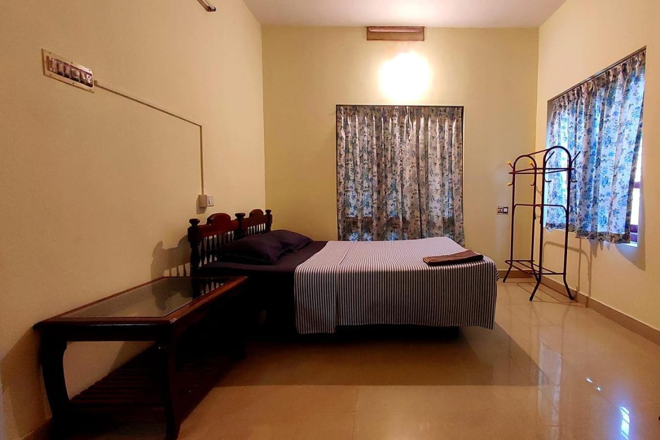 Happy Buddha Homestay Varkala Bagian luar foto