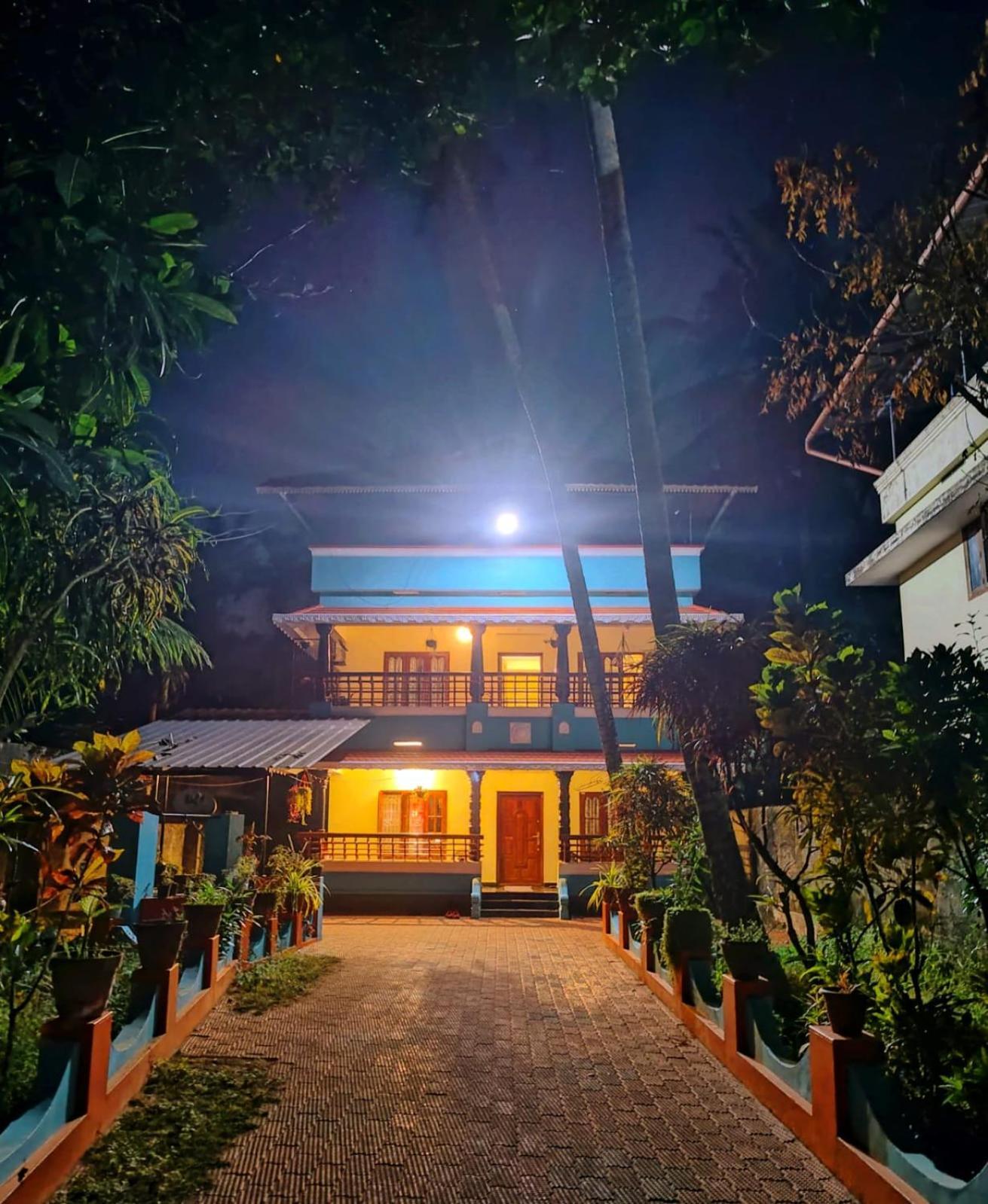 Happy Buddha Homestay Varkala Bagian luar foto